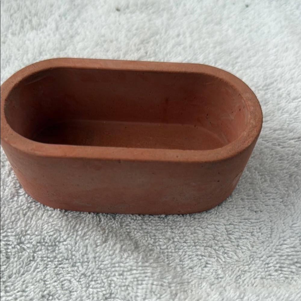 Terracotta Oval concrete Planter